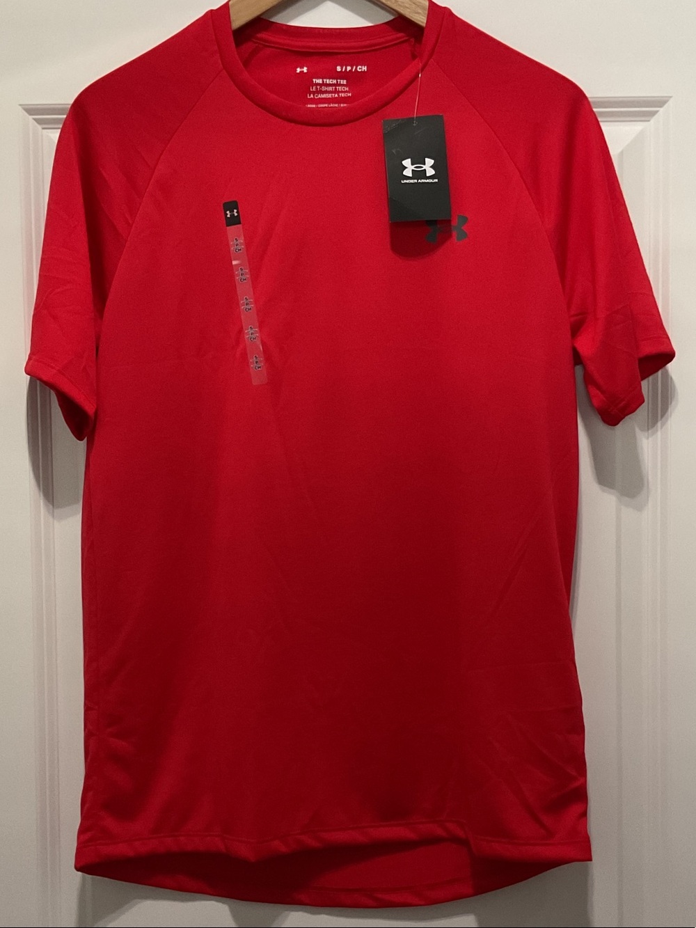Under Armour Men’s Red Crew Neck Short Sleeve Performance Tee